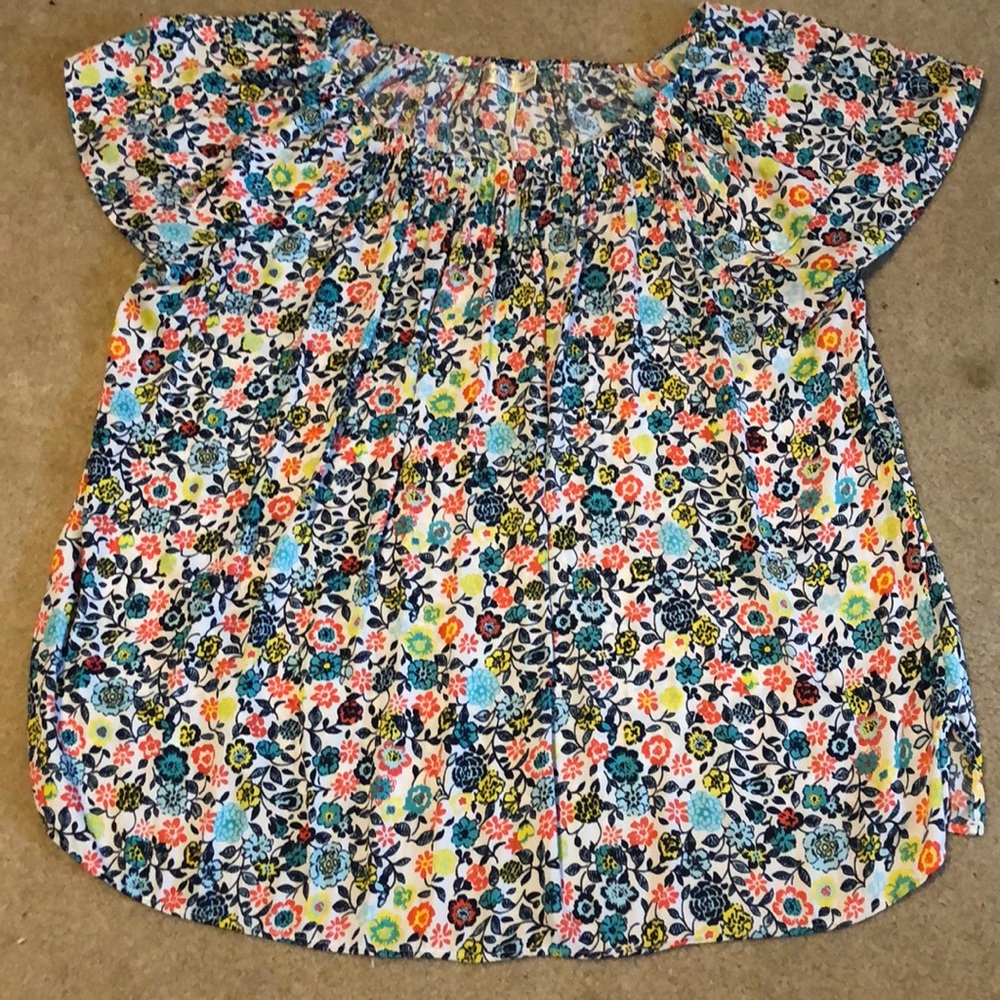 Flowy plus size top